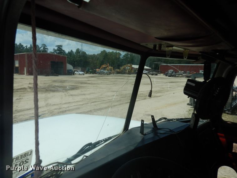 image for item DD3022 1994 Peterbilt 375 dump truck