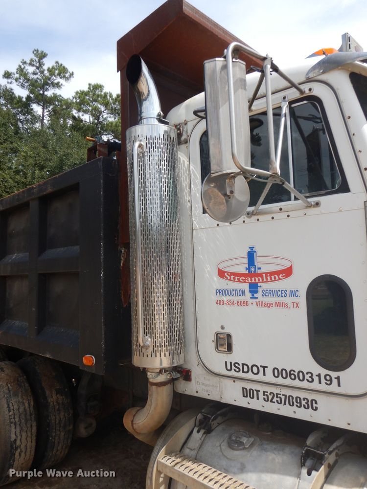 image for item DD3022 1994 Peterbilt 375 dump truck