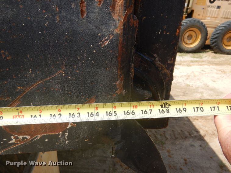 image for item DD3022 1994 Peterbilt 375 dump truck