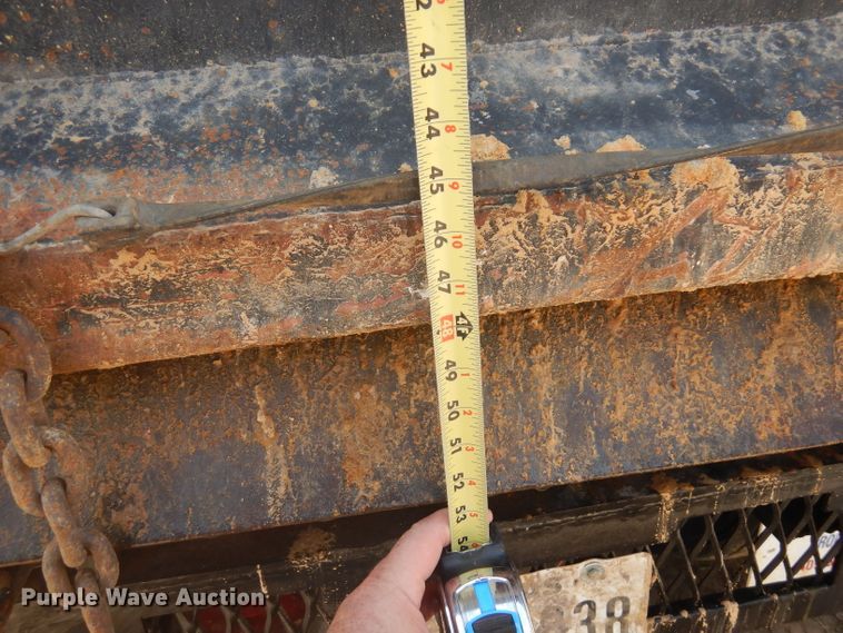 image for item DD3022 1994 Peterbilt 375 dump truck