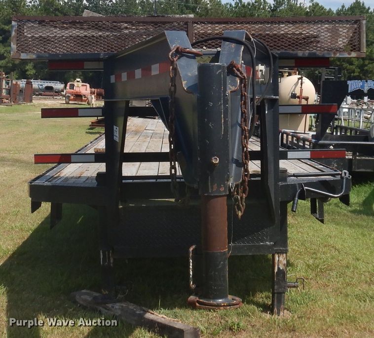 image for item DD3025 2000 Bourg equipment trailer