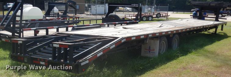 image for item DD3025 2000 Bourg equipment trailer