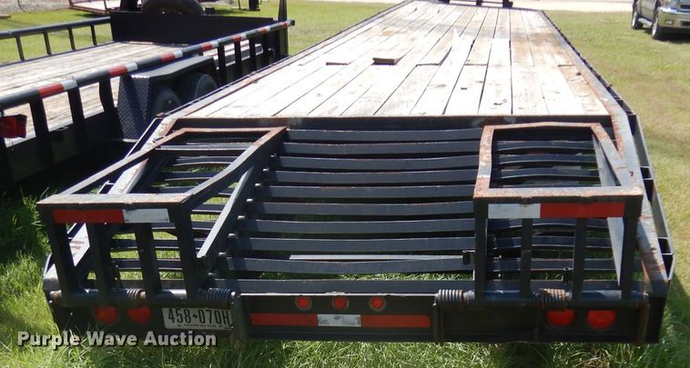 image for item DD3025 2000 Bourg equipment trailer