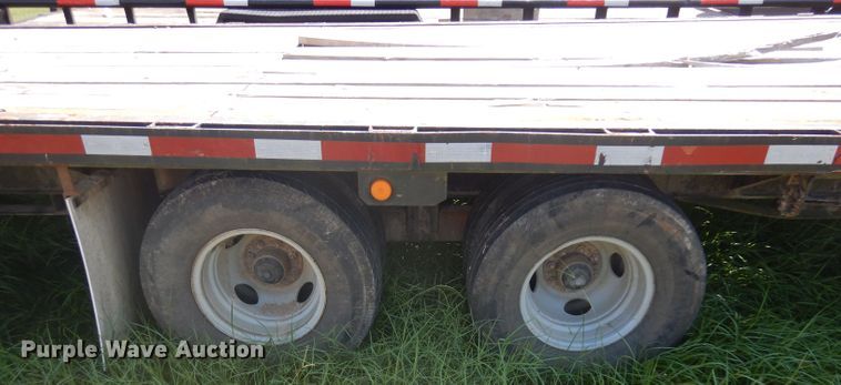 image for item DD3025 2000 Bourg equipment trailer
