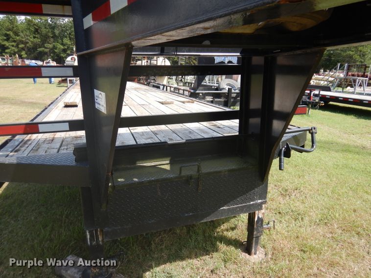 image for item DD3025 2000 Bourg equipment trailer