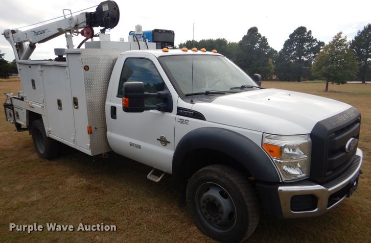 image for item DD4516 2011 Ford F550 Super Duty service truck with crane