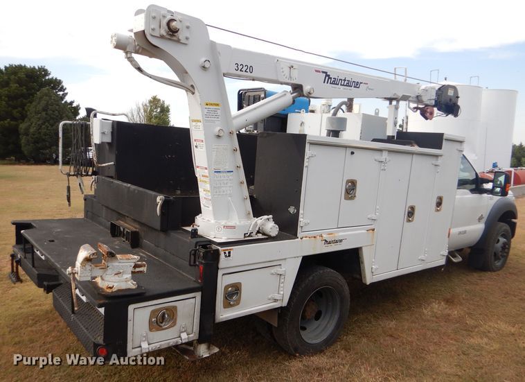image for item DD4516 2011 Ford F550 Super Duty service truck with crane
