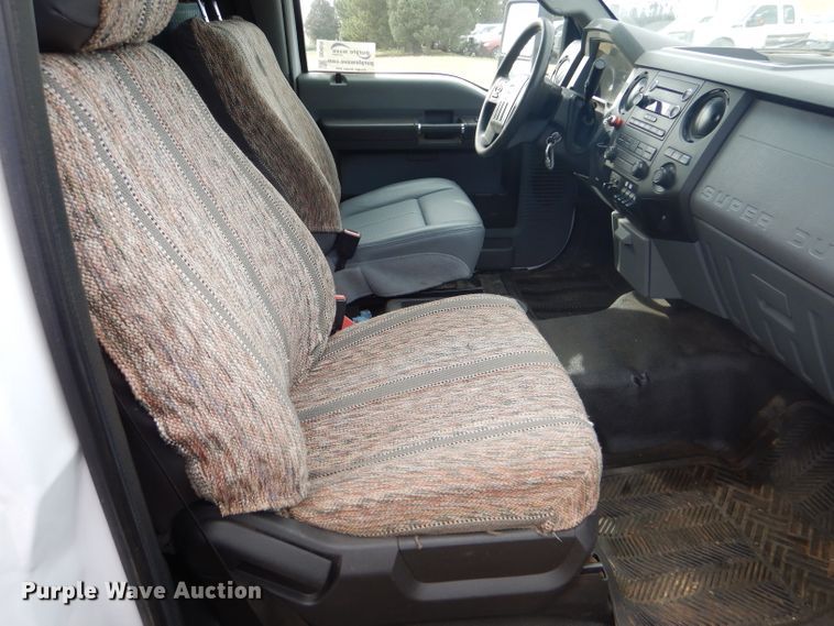 image for item DD4516 2011 Ford F550 Super Duty service truck with crane