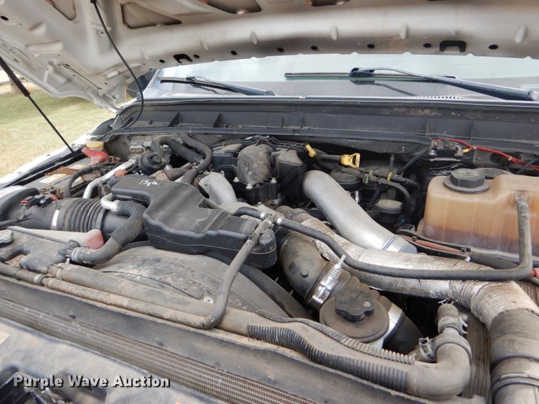 image for item DD4516 2011 Ford F550 Super Duty service truck with crane