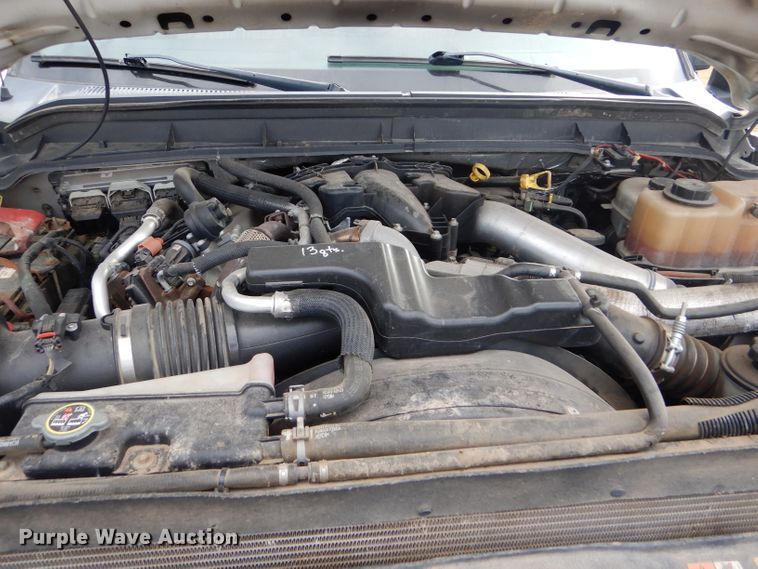 image for item DD4516 2011 Ford F550 Super Duty service truck with crane