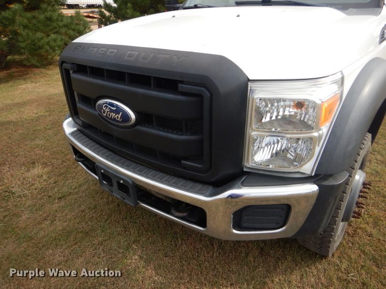 image for item DD4516 2011 Ford F550 Super Duty service truck with crane
