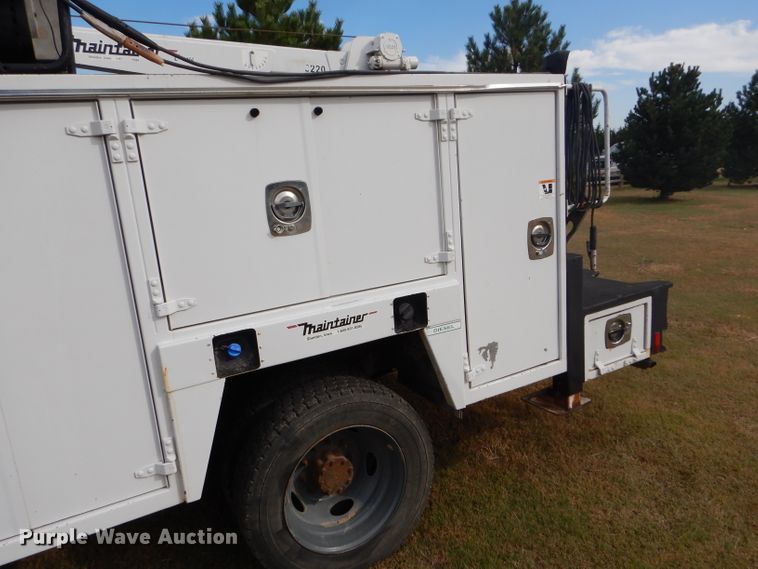 image for item DD4516 2011 Ford F550 Super Duty service truck with crane