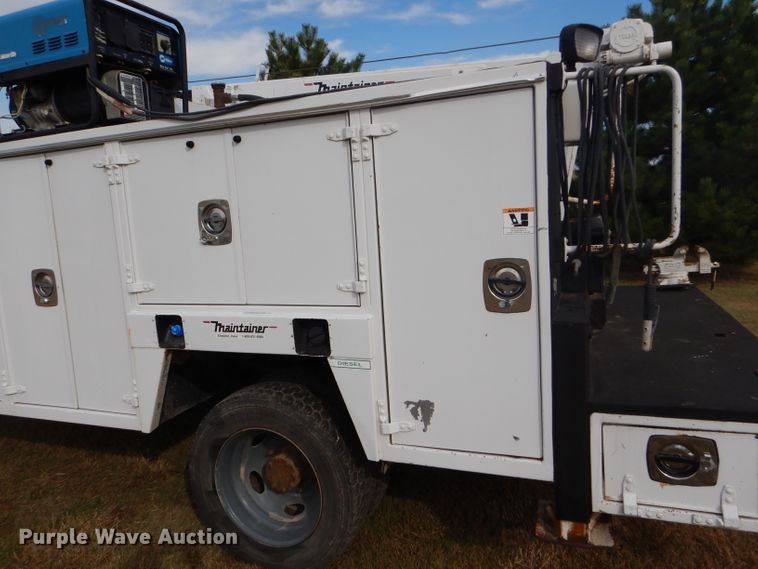 image for item DD4516 2011 Ford F550 Super Duty service truck with crane