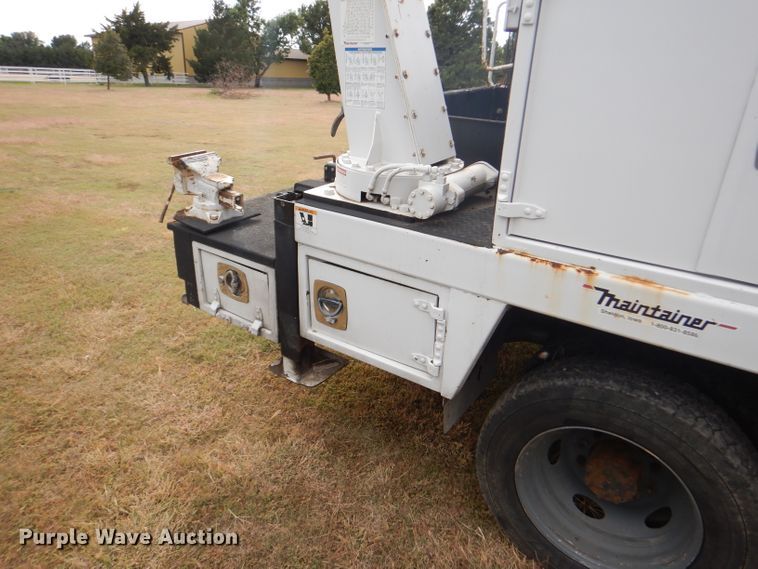 image for item DD4516 2011 Ford F550 Super Duty service truck with crane