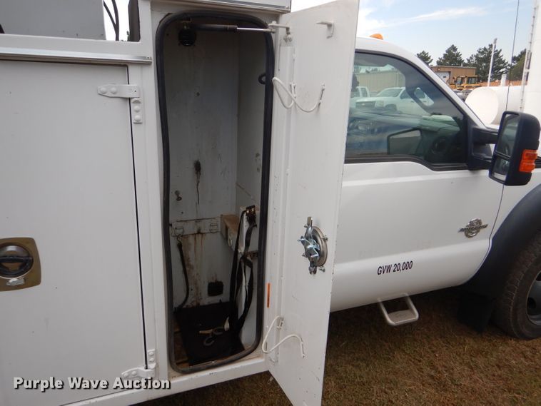 image for item DD4516 2011 Ford F550 Super Duty service truck with crane