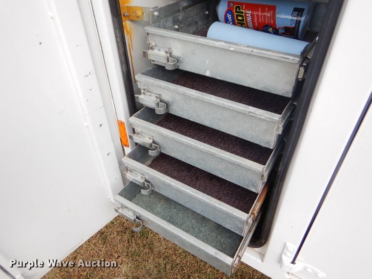 image for item DD4516 2011 Ford F550 Super Duty service truck with crane