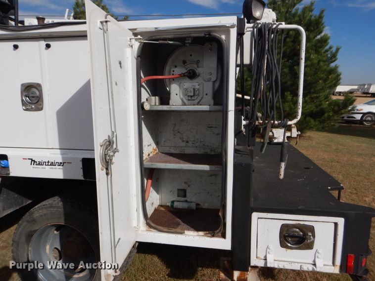 image for item DD4516 2011 Ford F550 Super Duty service truck with crane