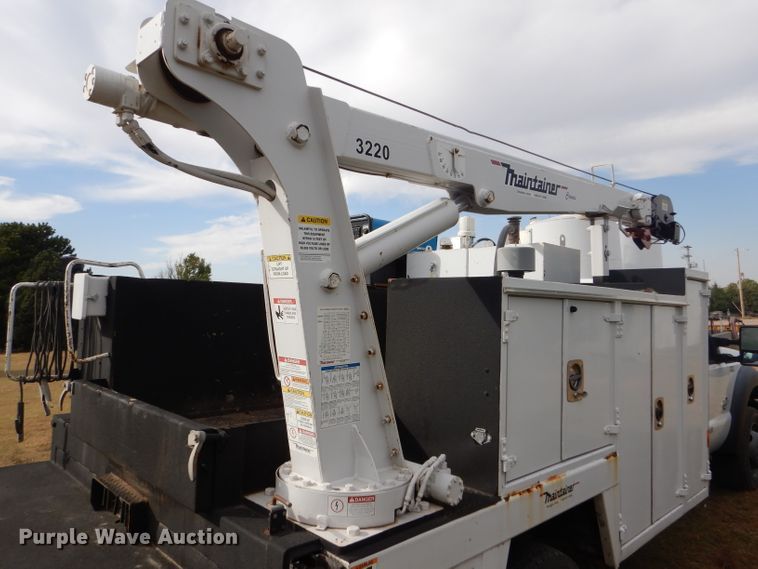 image for item DD4516 2011 Ford F550 Super Duty service truck with crane