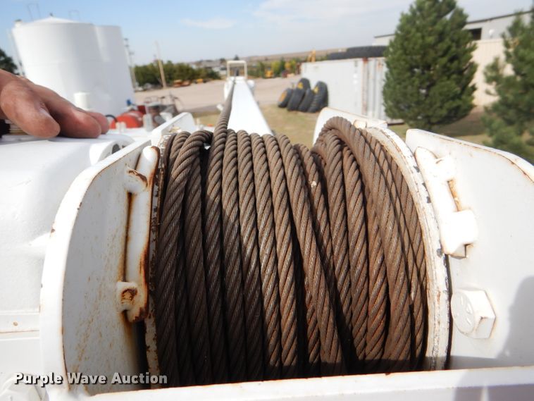 image for item DD4516 2011 Ford F550 Super Duty service truck with crane