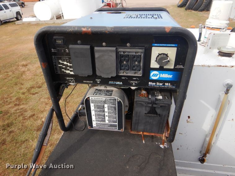 image for item DD4516 2011 Ford F550 Super Duty service truck with crane