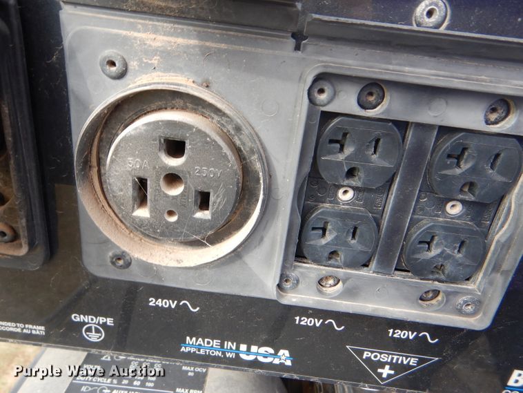 image for item DD4516 2011 Ford F550 Super Duty service truck with crane