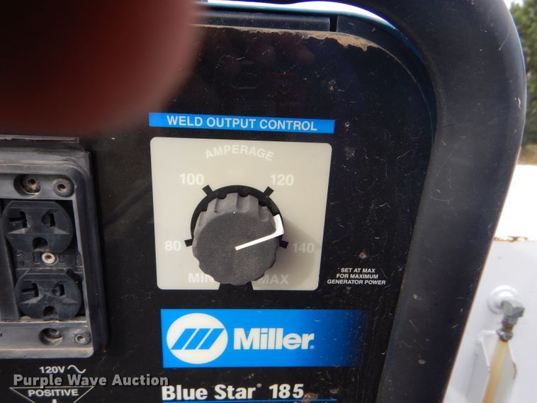 image for item DD4516 2011 Ford F550 Super Duty service truck with crane