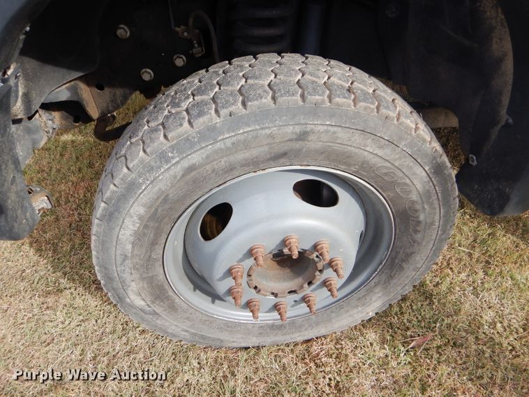 image for item DD4516 2011 Ford F550 Super Duty service truck with crane