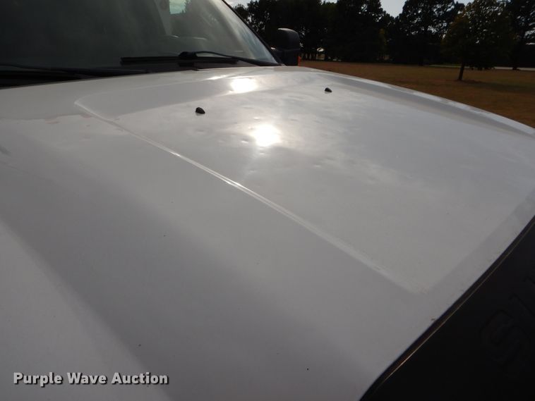 image for item DD4516 2011 Ford F550 Super Duty service truck with crane