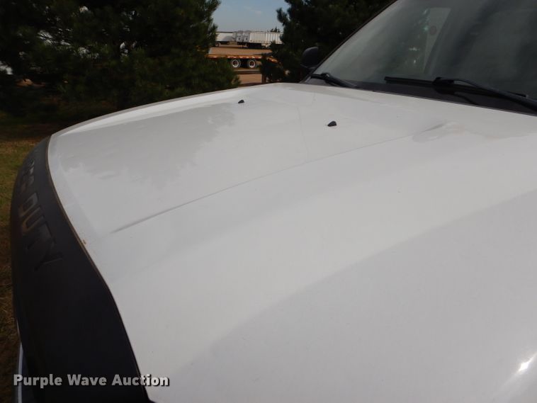 image for item DD4516 2011 Ford F550 Super Duty service truck with crane