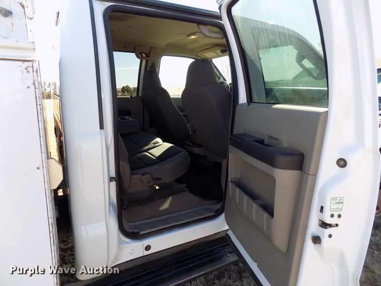 image for item DD6048 2009 Ford F350 Super Duty Crew Cab utility bed pickup truck
