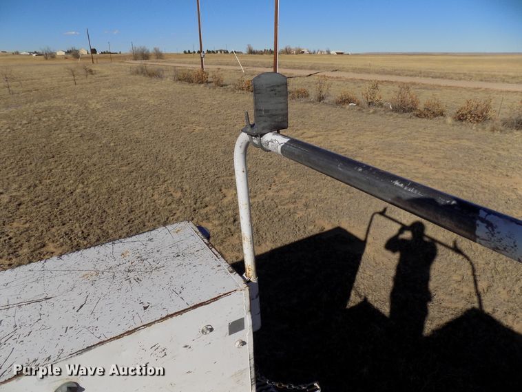 image for item DD6048 2009 Ford F350 Super Duty Crew Cab utility bed pickup truck