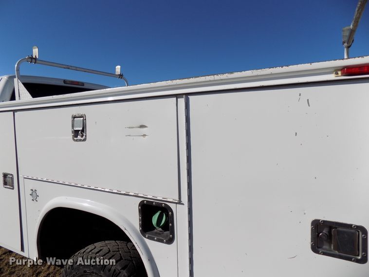 image for item DD6048 2009 Ford F350 Super Duty Crew Cab utility bed pickup truck