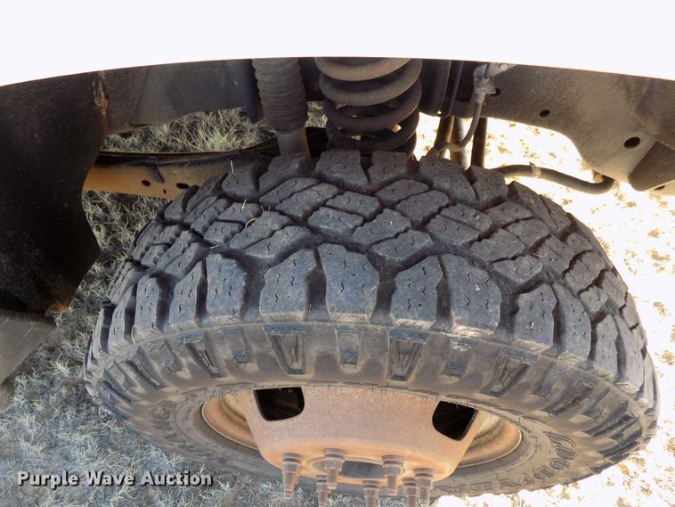 image for item DD6048 2009 Ford F350 Super Duty Crew Cab utility bed pickup truck