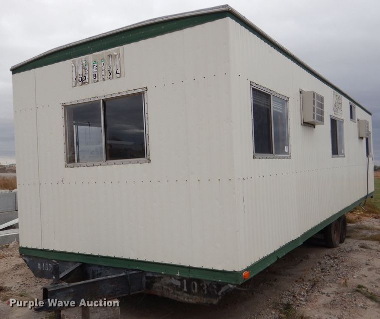 image for item DG5853 1999 William Scottsman office trailer