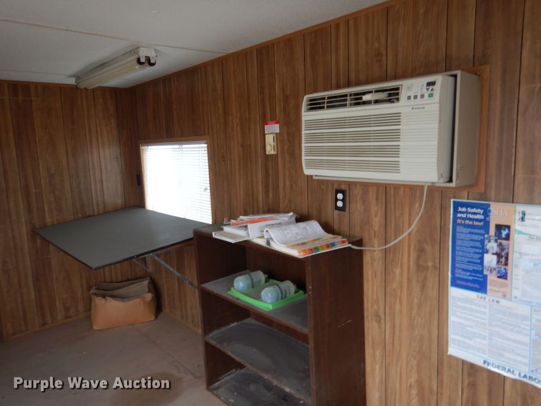 image for item DG5853 1999 William Scottsman office trailer