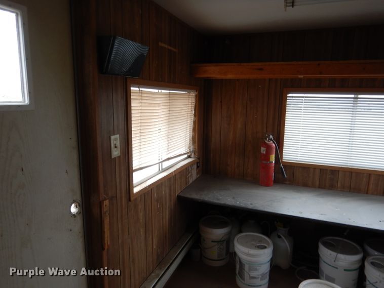 image for item DG5853 1999 William Scottsman office trailer