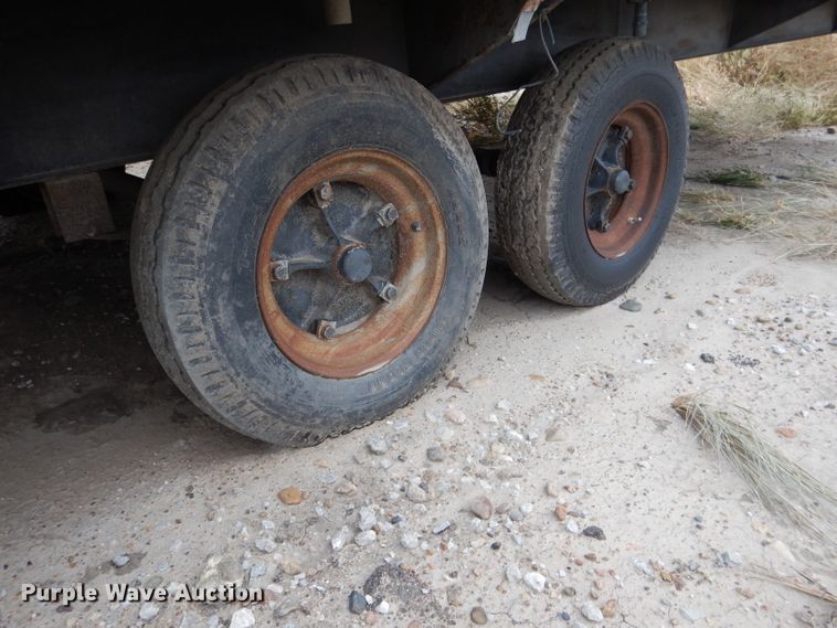 image for item DG5853 1999 William Scottsman office trailer