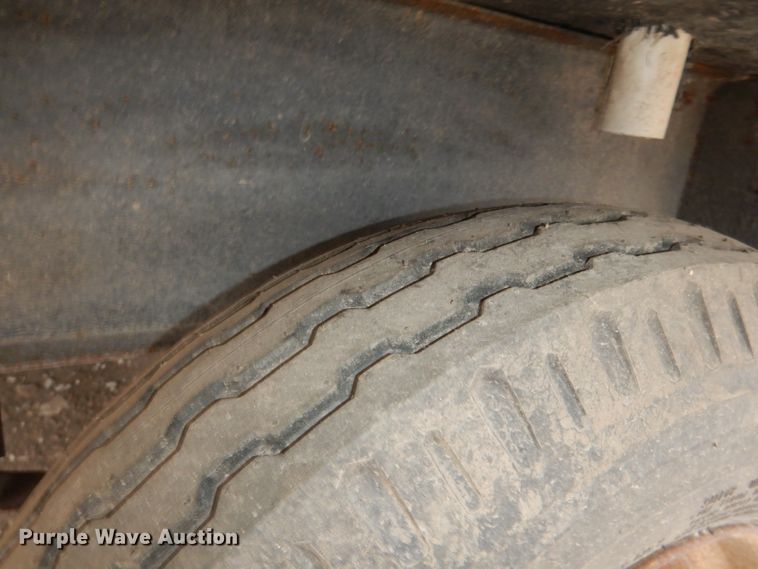 image for item DG5853 1999 William Scottsman office trailer