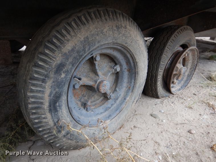 image for item DG5853 1999 William Scottsman office trailer