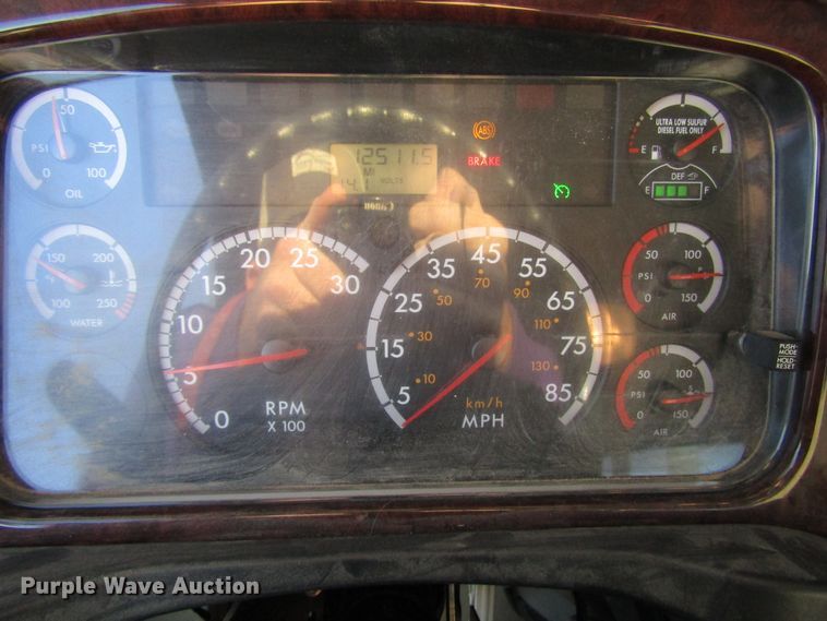 image for item DG6499 2012 Freightliner Business Class M2 crane truck