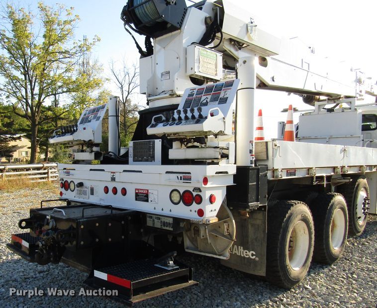 image for item DG6499 2012 Freightliner Business Class M2 crane truck