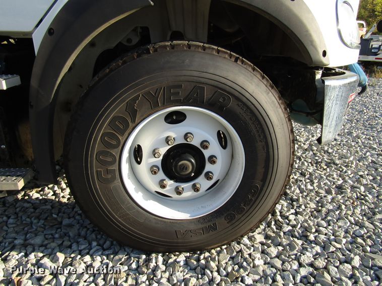 image for item DG6499 2012 Freightliner Business Class M2 crane truck