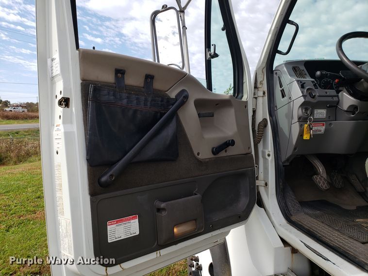 image for item DG8840 2002 Sterling Acterra M8500 crane truck