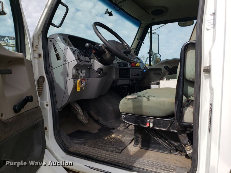 image for item DG8840 2002 Sterling Acterra M8500 crane truck