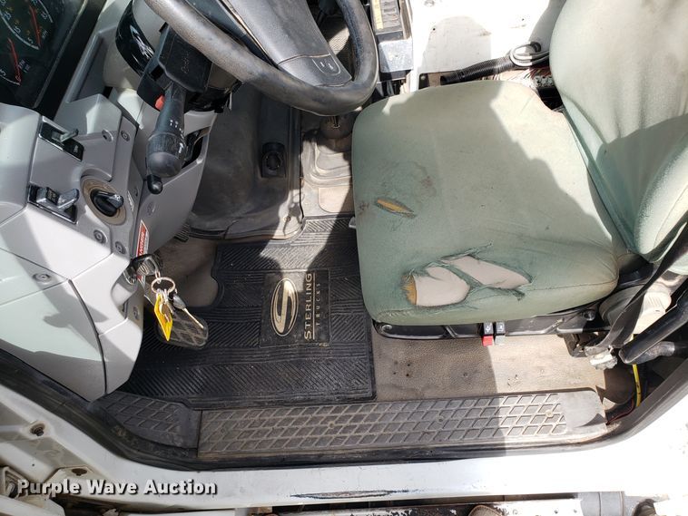 image for item DG8840 2002 Sterling Acterra M8500 crane truck