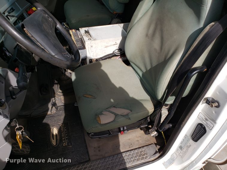 image for item DG8840 2002 Sterling Acterra M8500 crane truck