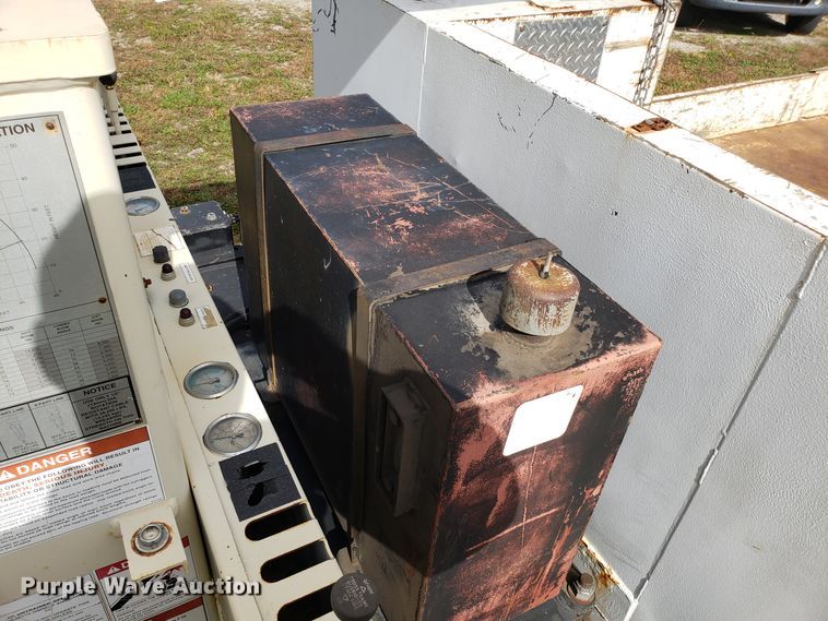 image for item DG8840 2002 Sterling Acterra M8500 crane truck