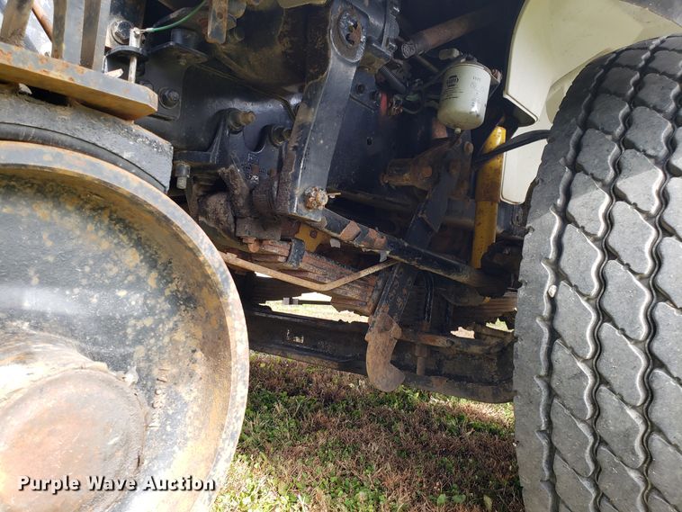 image for item DG8840 2002 Sterling Acterra M8500 crane truck