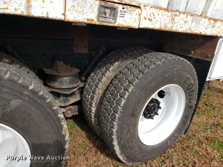 image for item DG8840 2002 Sterling Acterra M8500 crane truck