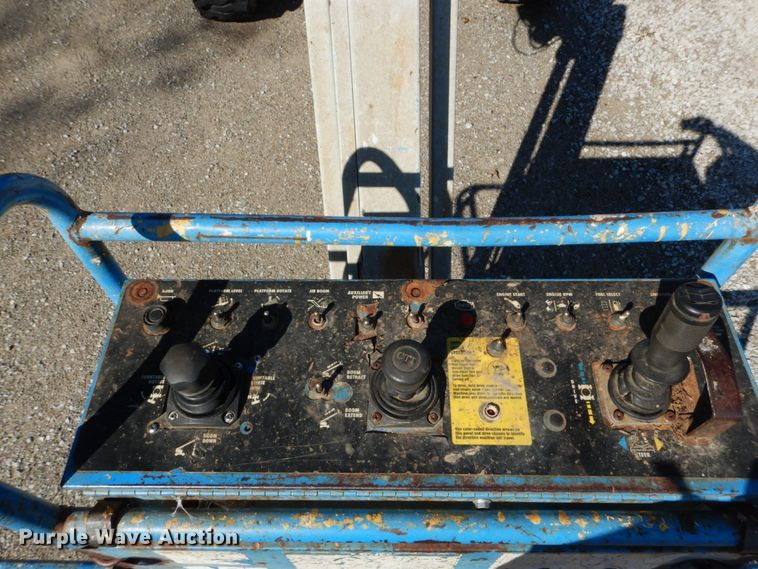 image for item DH2225 2000 Genie Z-45/25J boom lift
